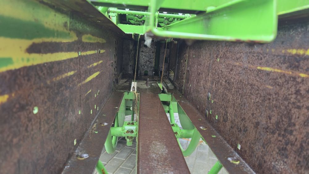 Прес підбирач/тюкопрес джон дир 349