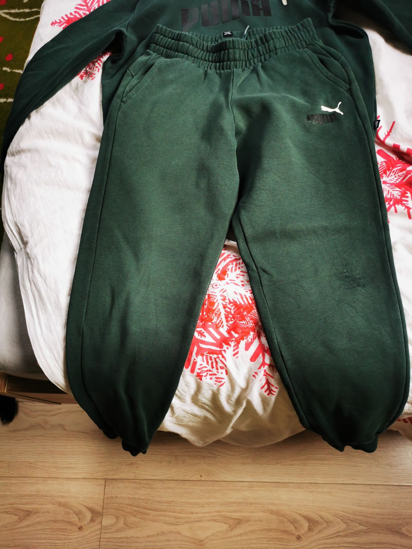 Piękny dress puma zielony