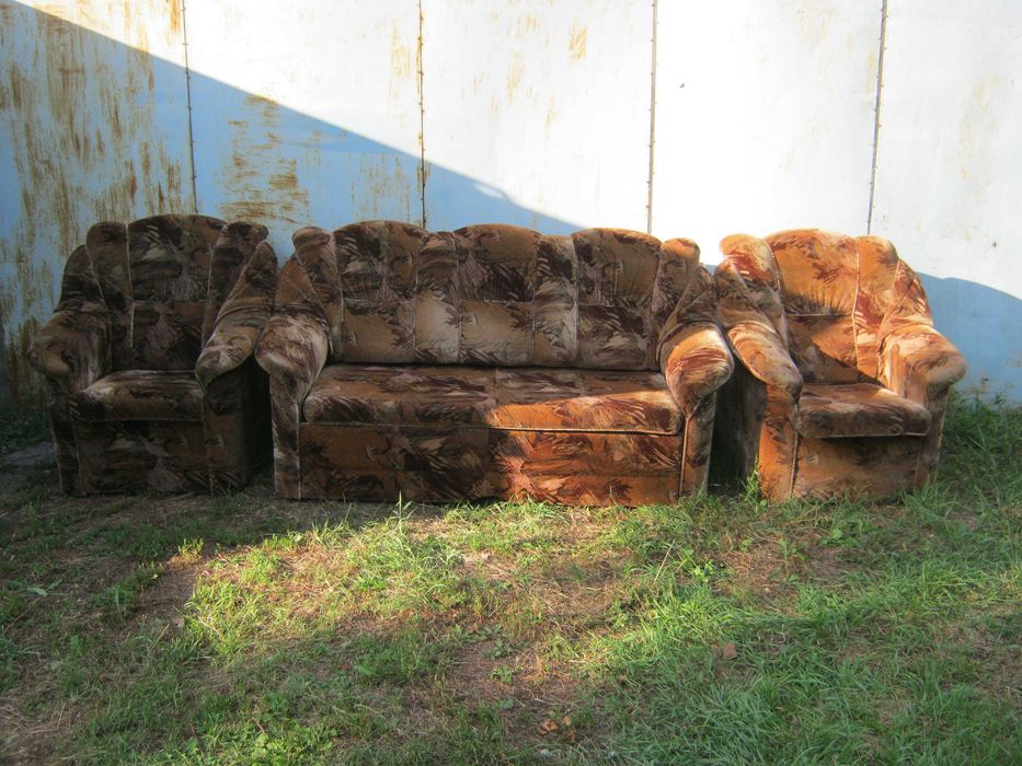 Комплект мягкой мебели.