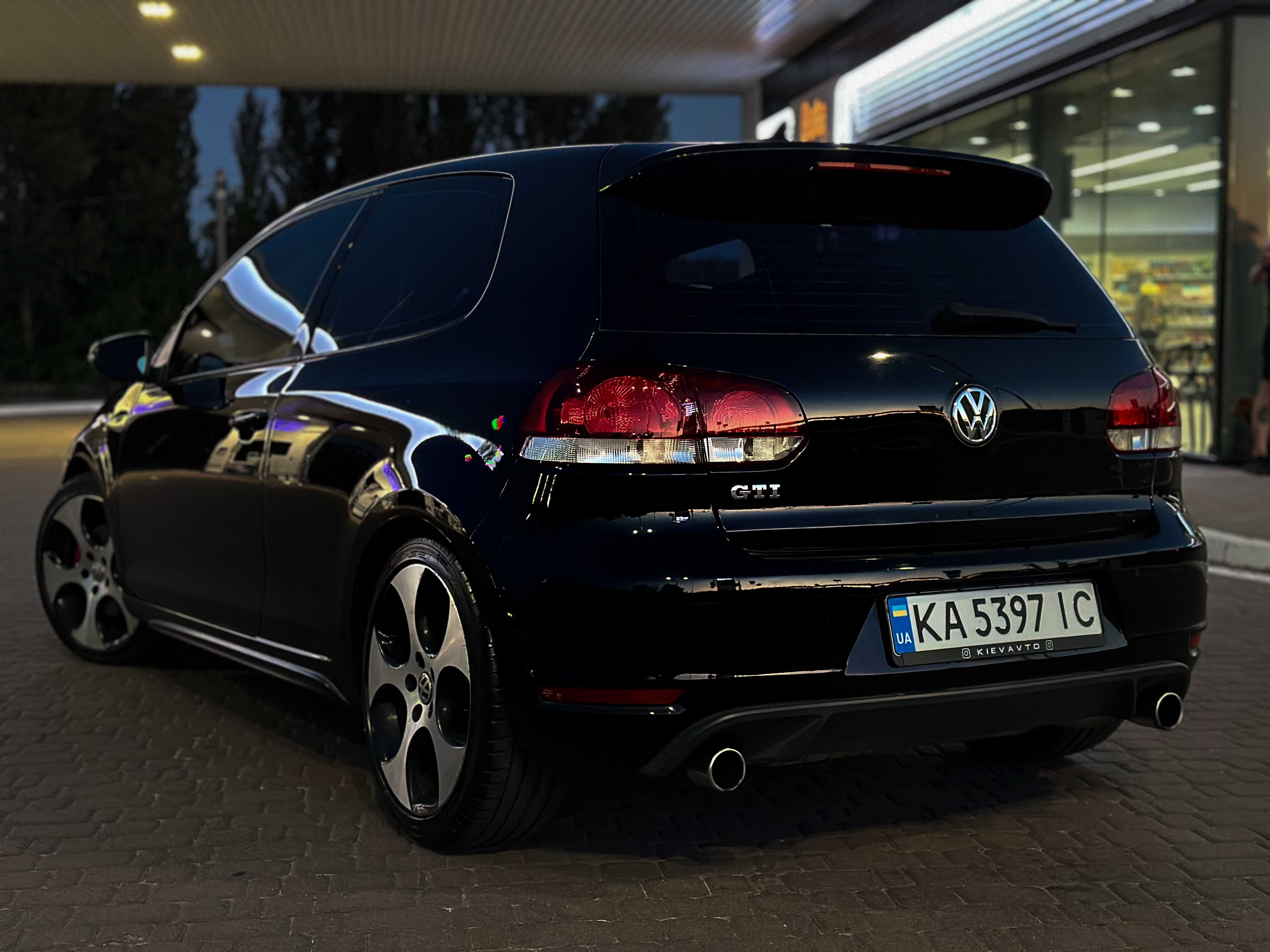 Volkswagen Golf GTI 6