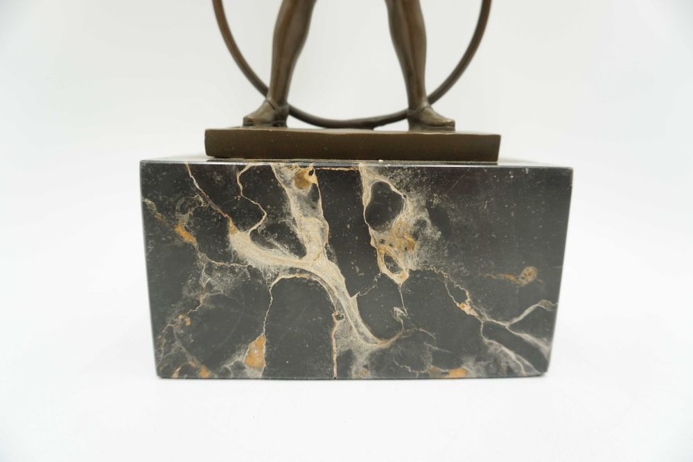 FIGURA Z BRĄZU dziewczynka z kołem tancerka baletnica