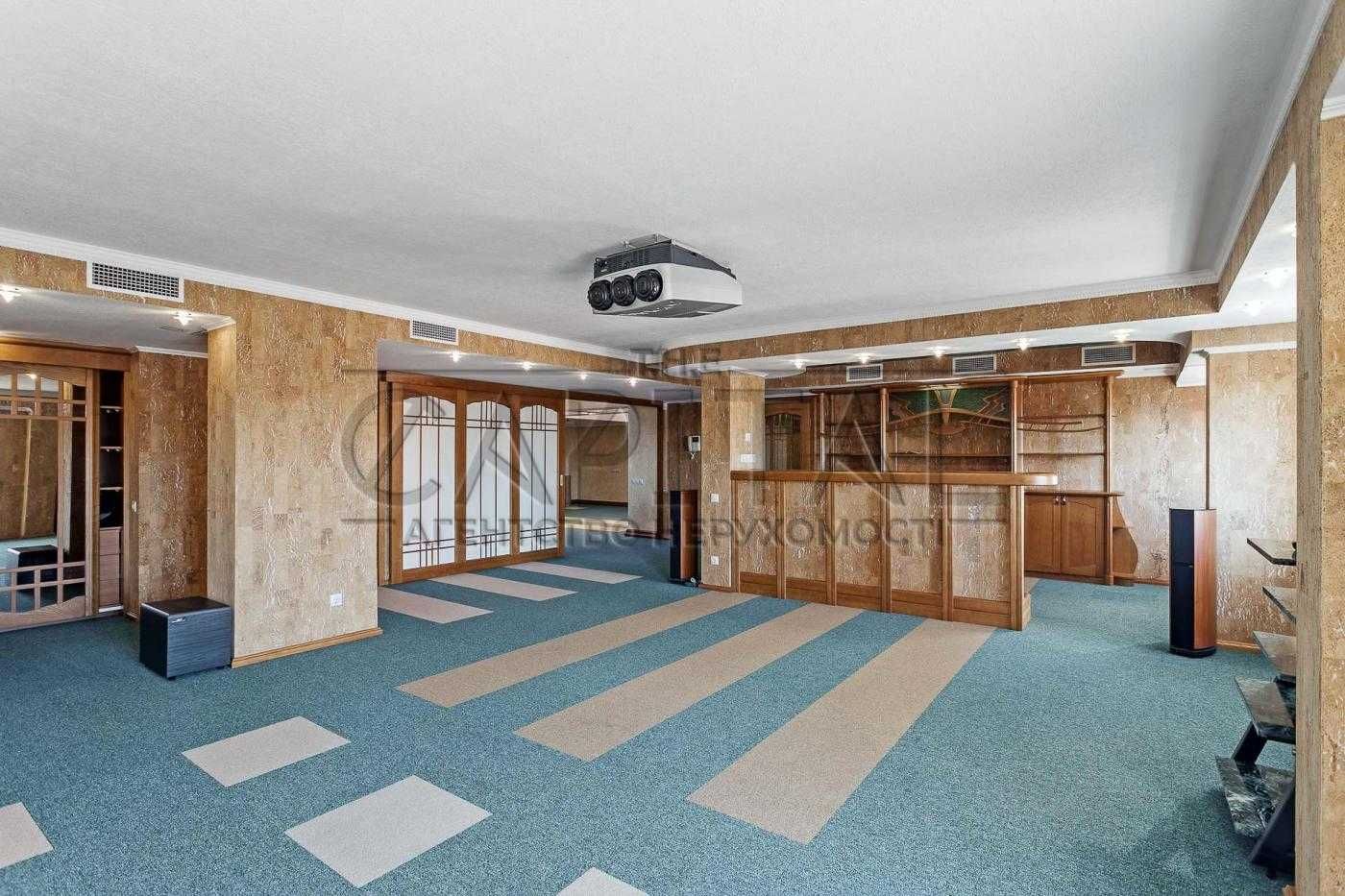 Аренда 4к квартиры, ул. Ковпака, Печерский район
