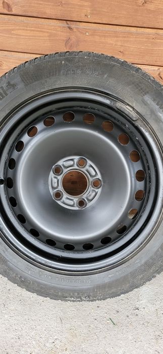 Sprzedam felgi stalowe volvo v50