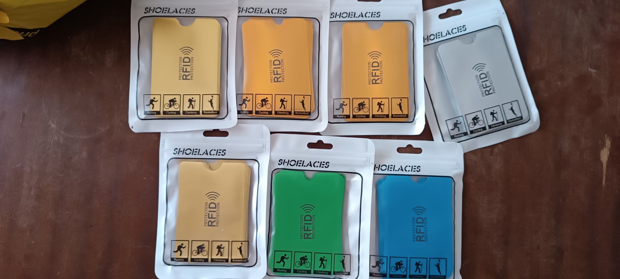 Várias carteiras e porta cartões de excelente qualidade! NOVAS