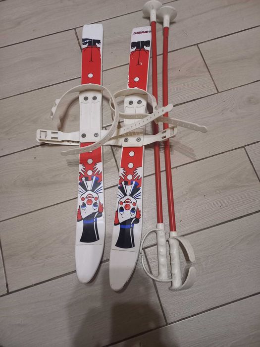 Продам детские лыжи
