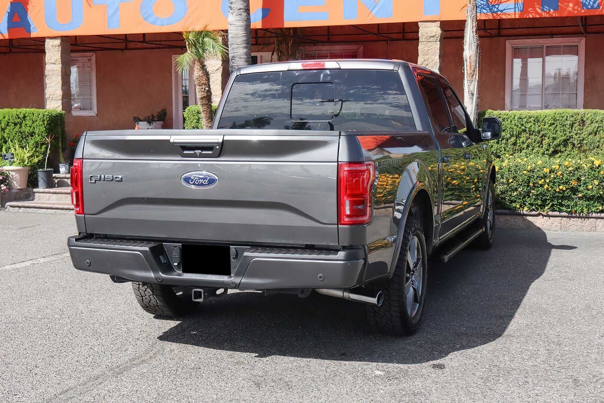 2015 Ford F-150 Lariat SuperCrew