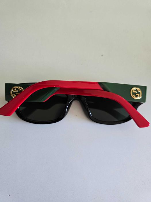 Óculos Gucci lindos com acessorios