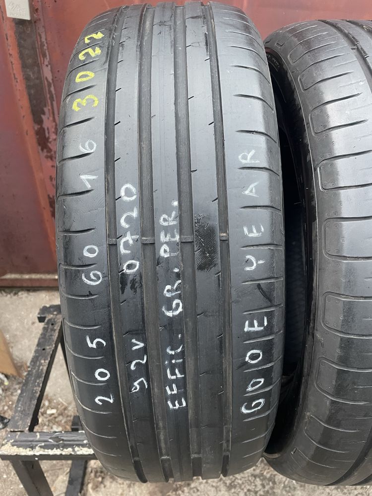 Шини літні Goodyear 205/60 r16 остаток протектора 65% 20 рік