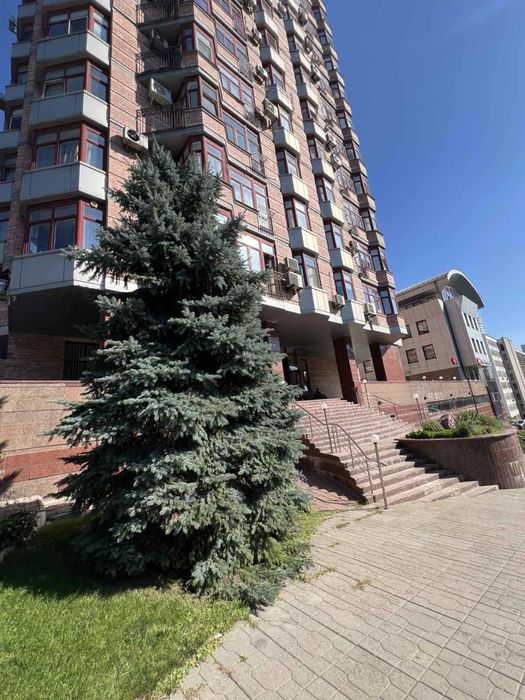 Кловський узвіз, 5, Печерський район липки кловська оренда 4к квартири