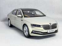 Модель 1:18 Skoda 2020 новий SUPERB