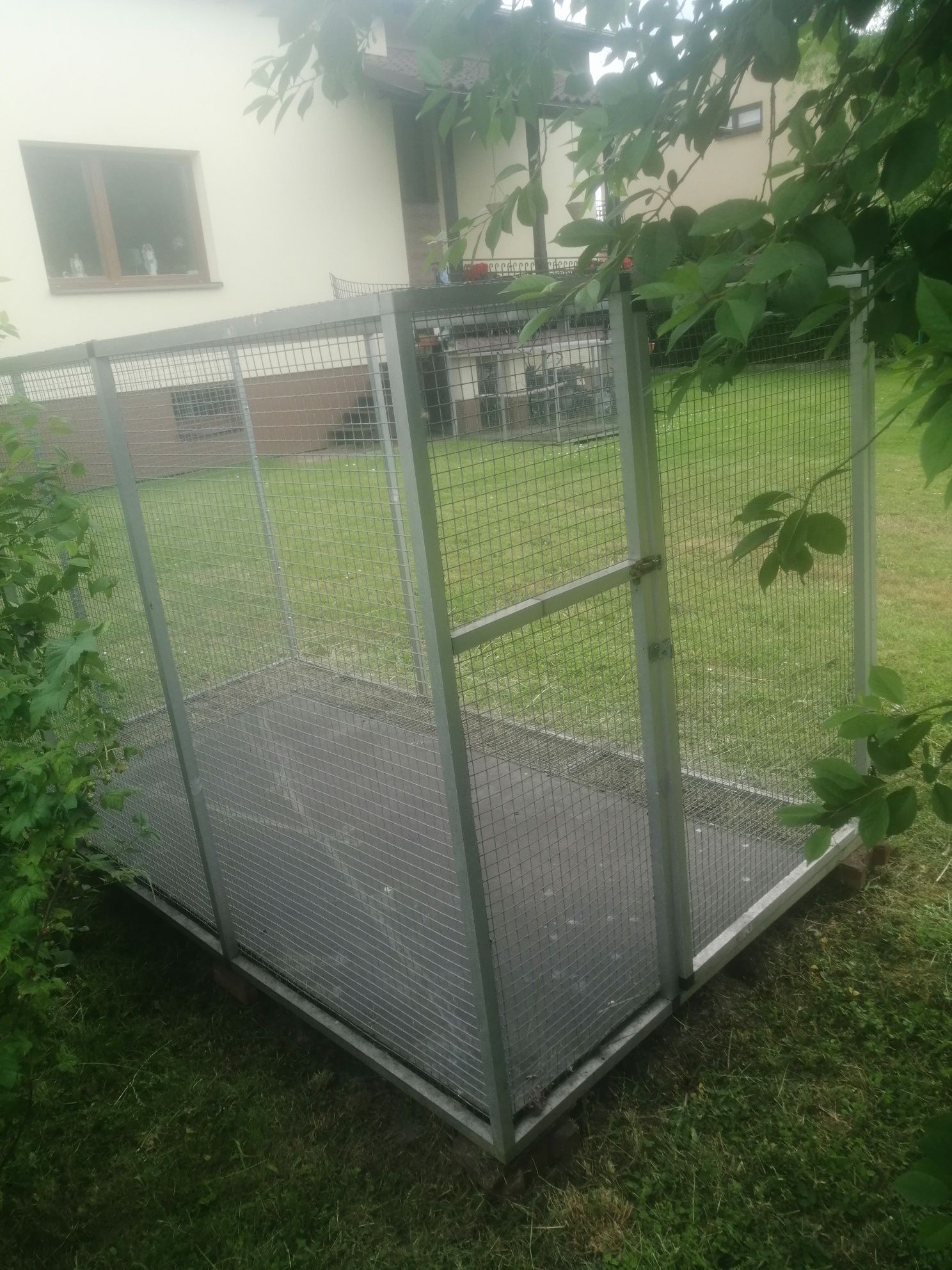 Woliera  klatka dla papug, kotów z profila 30x30x2 siatka 25x25x2.05