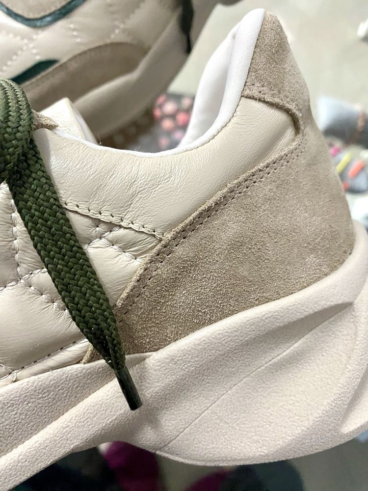 Tenis Lia Line Matelassê bege/verde pele