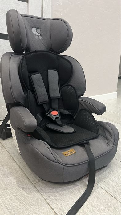 Дитяче автокрісло Lorelli IRIS (група 1/2/3, 9–36 кг, Isofix)