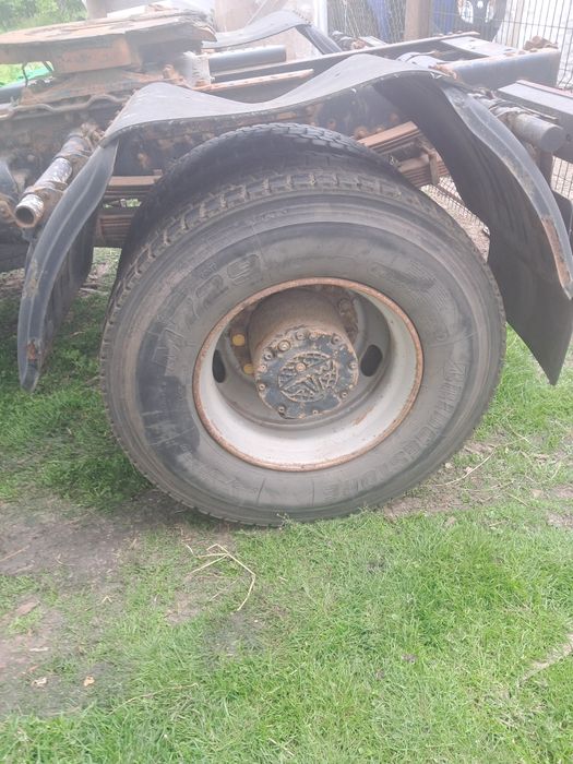 Продам тягач Маз 543203-220