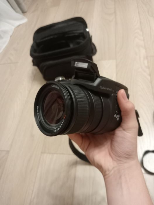 Sony DSC R1+ dodatki