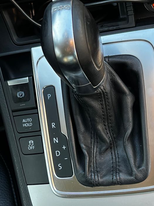 Volkswagen Passat CC 2011