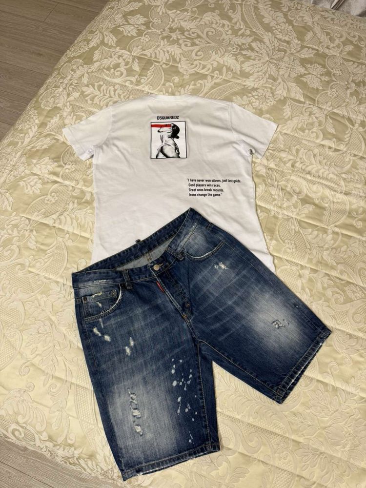 Футболка і шорти Dsquared2.
