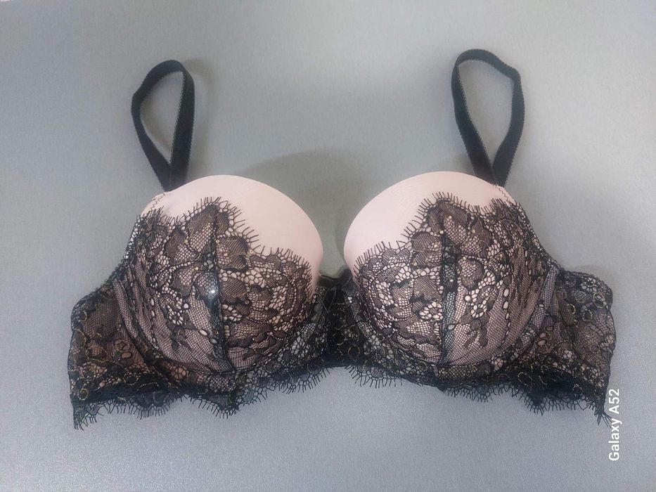 Бюстгалтер Victoria's Secret