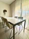 Mesa de jantar (1,5 m) + 6 cadeiras