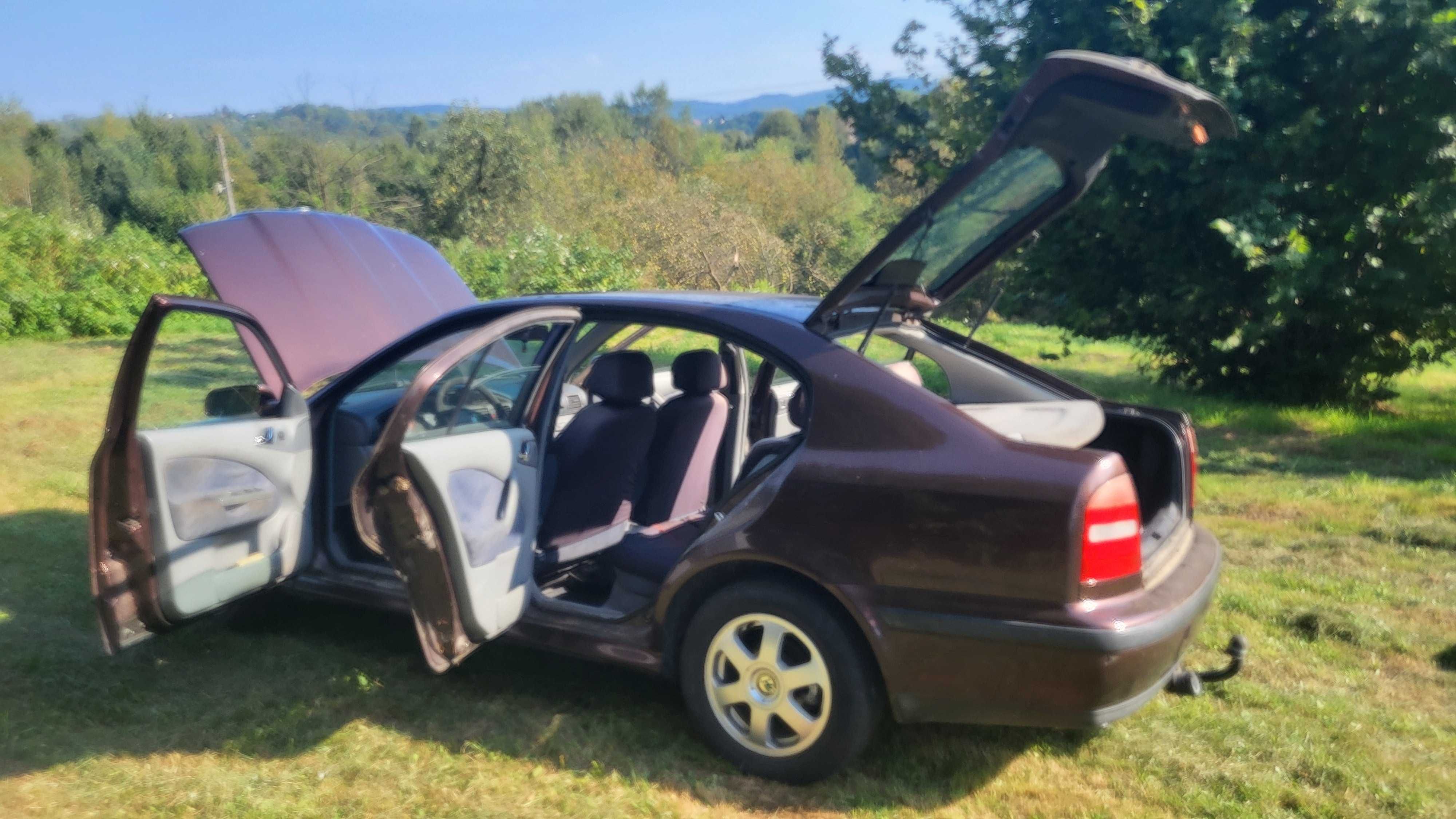 Skoda Octavia 1 1,8 benzyna
