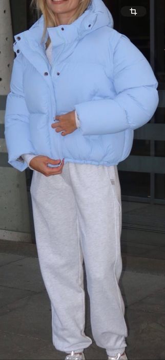 Жіночий пуховик розмір М