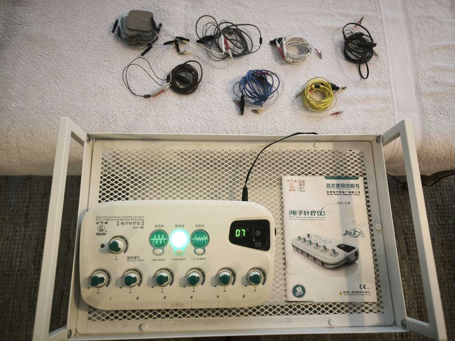 Eletroestimulador de acupuntura 6 canais Hwato SDZ II