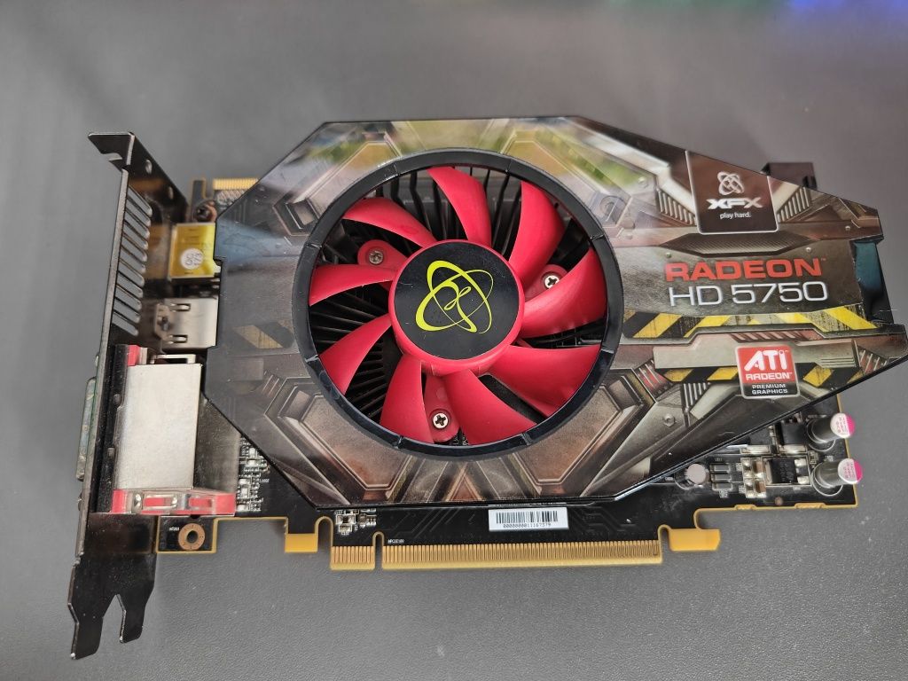 Відеокарта видеокарта XFX Radeon HD 5750 512mb