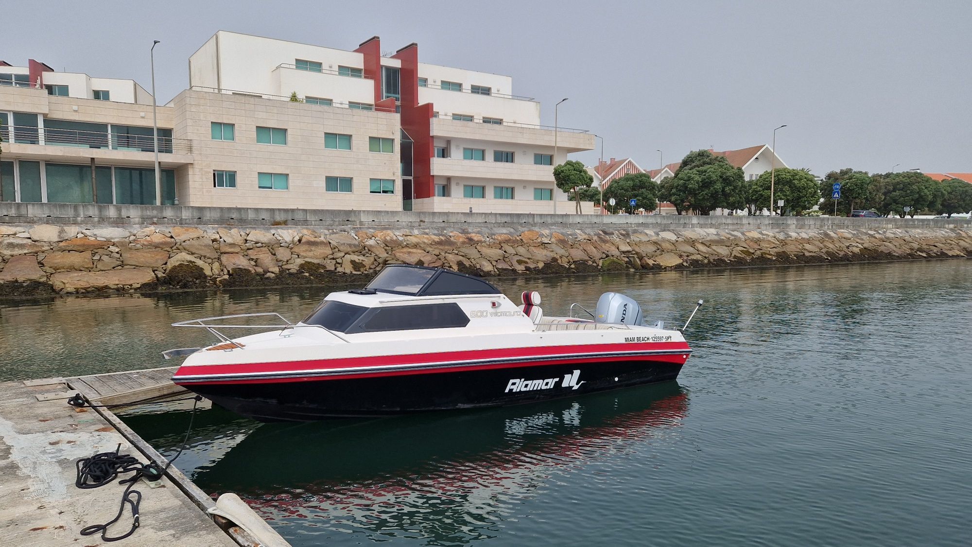 Barco riamar vilamoura 600
