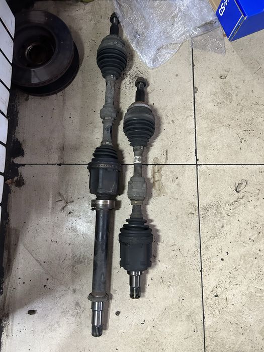 Полуось в сборе Toyota Camry 40 мотор 3,5