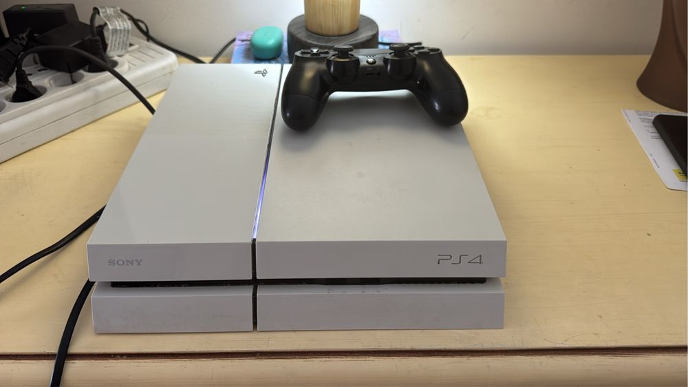 PS  4.      Sofa  chaise  long   E cama de soltero  mais colchao 2 mes