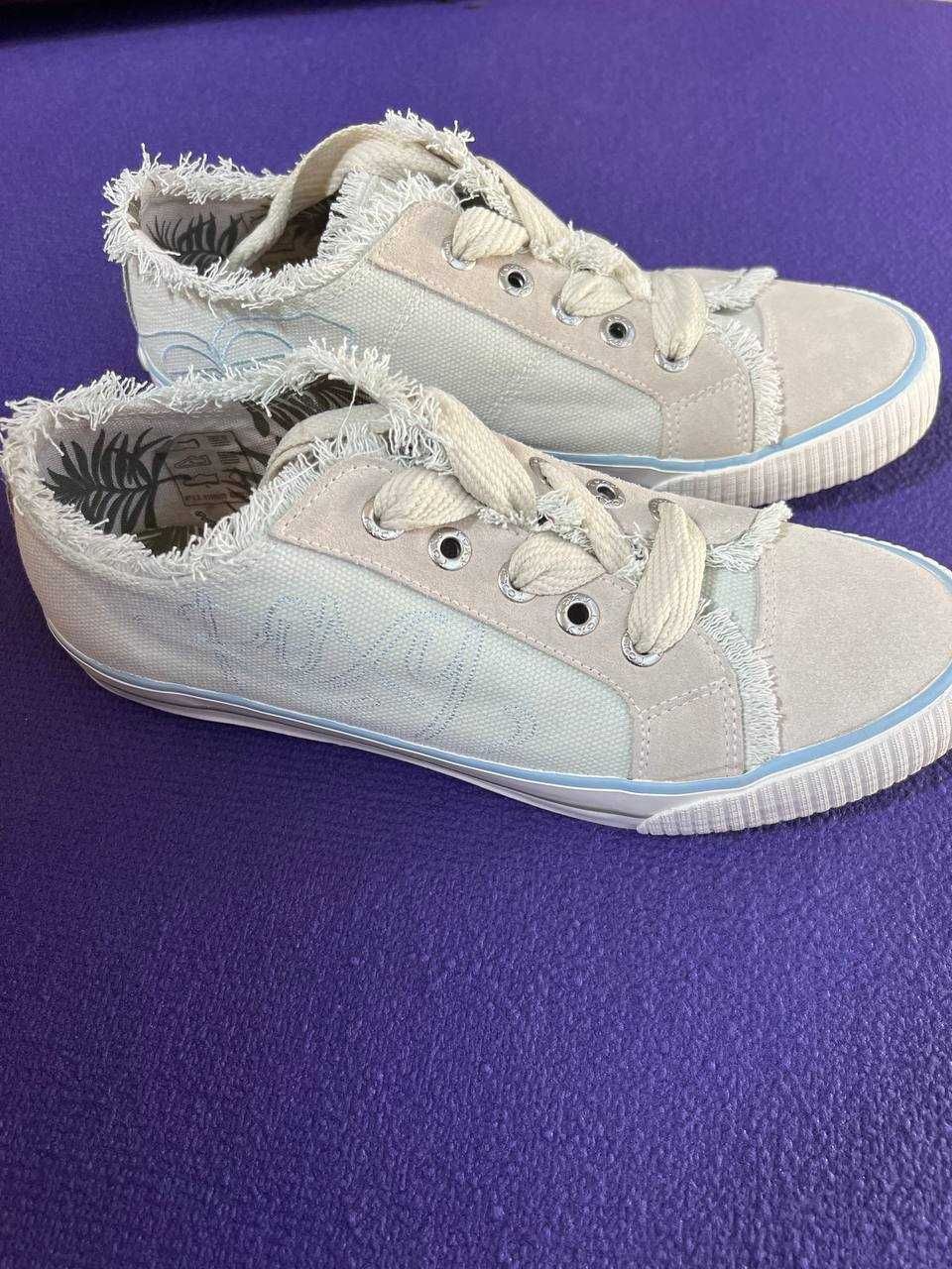 Кеди roxy. 40 розмір