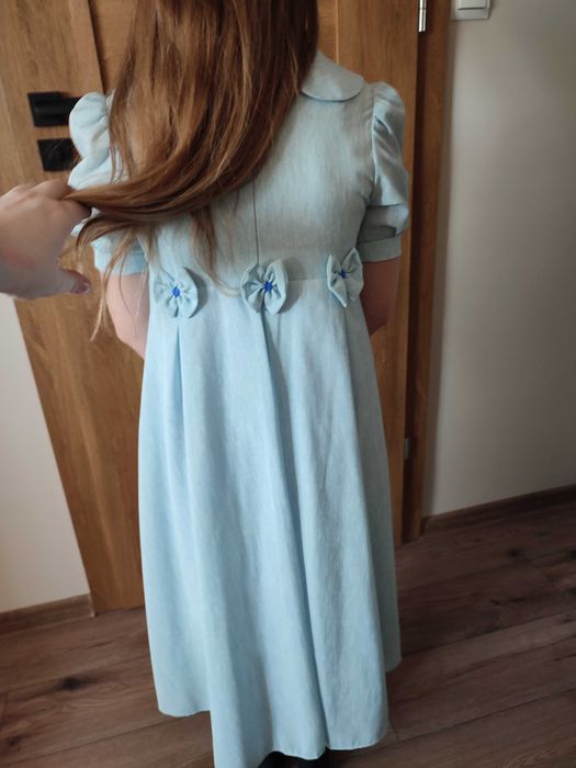 Dziewczęca sukienka wizytowa 146