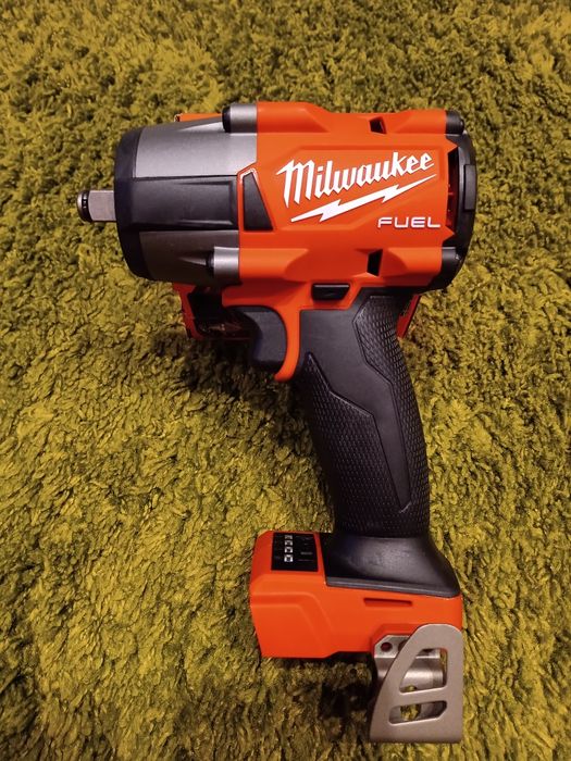 Акуммуляторний ударний гайковерт Milwaukee M18 FUEL FMTIW2F12 NEW
