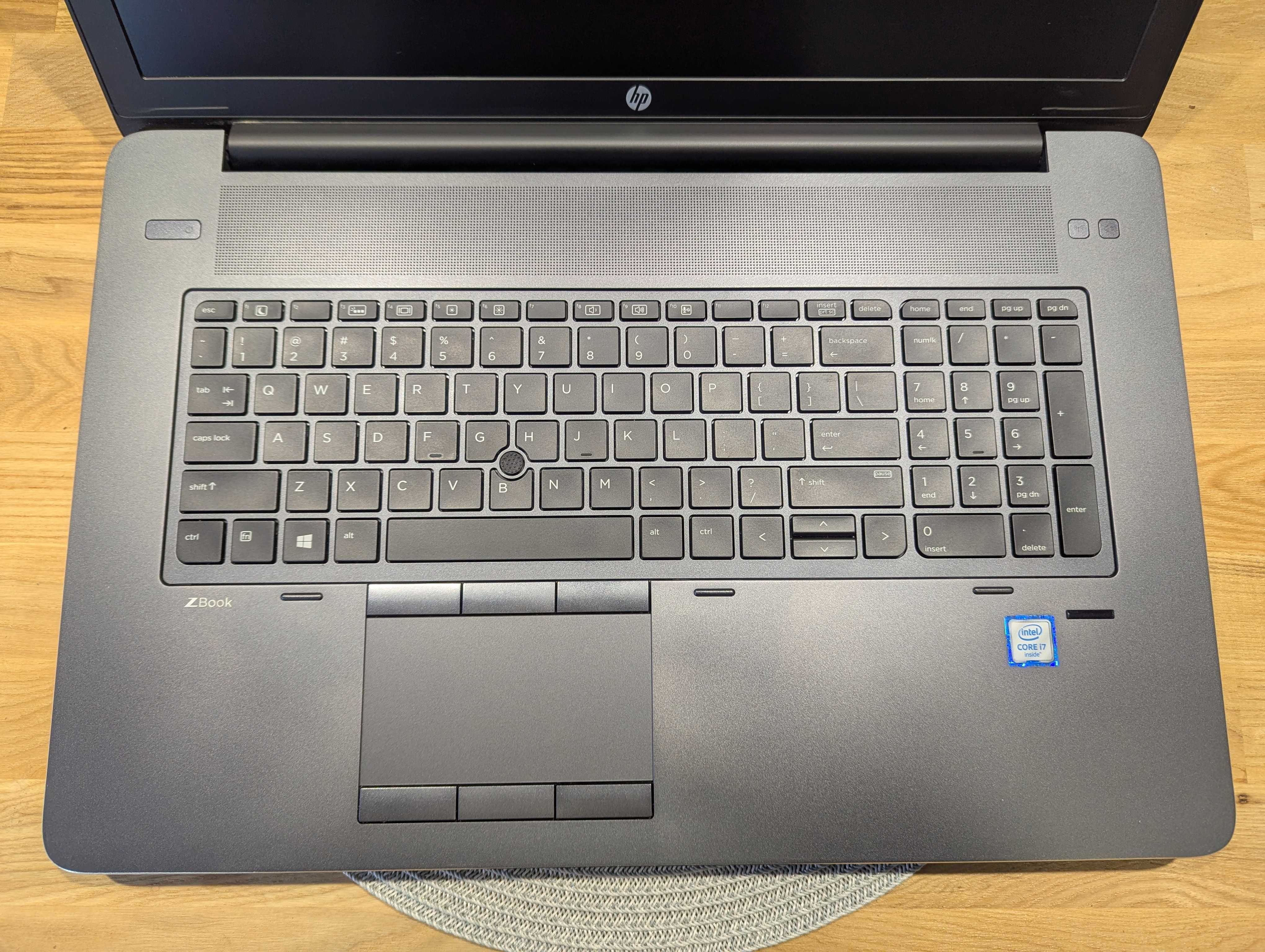 HP ZBOOK 17 G3/IPS FHD/i7-6700HQ/m3000m 4gb/16Gb ddr4/256gb m2/win