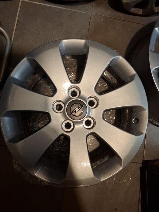Felgi Aluminiowe Opel Insignia 5x120 17x7 Jak nowe