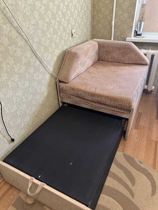 Дитяче ліжко-кубик