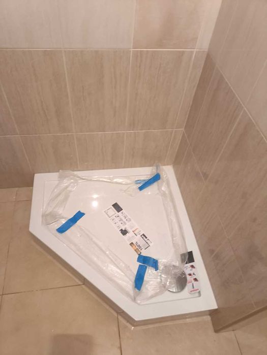 Nowy brodzik prysznicowy –  rozpakowany i zamontowany, ale NIEUŻYWANY