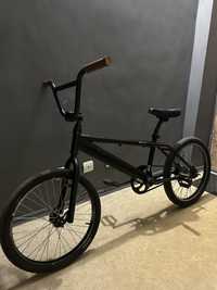 Велосипед  BMX