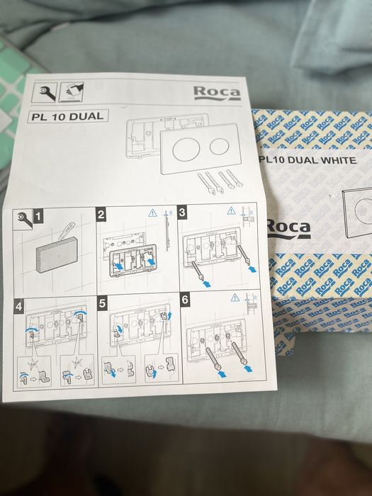 Spłuczka Roca - biała podwójna