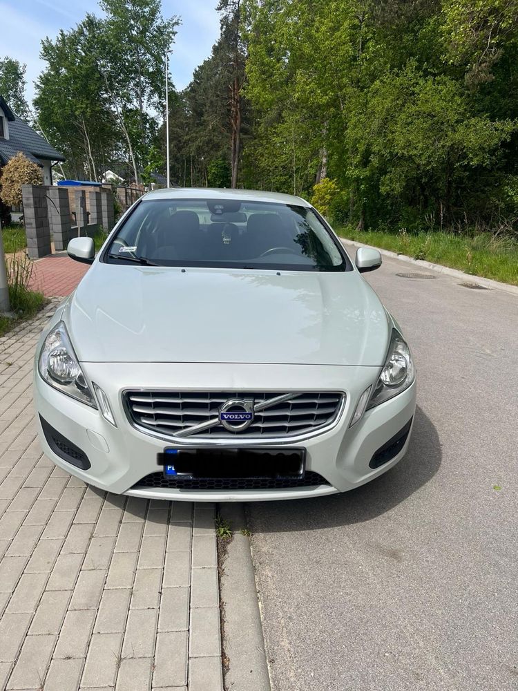 Volvo S60 D3 wersja Kinetic.Bezwypadkowy!