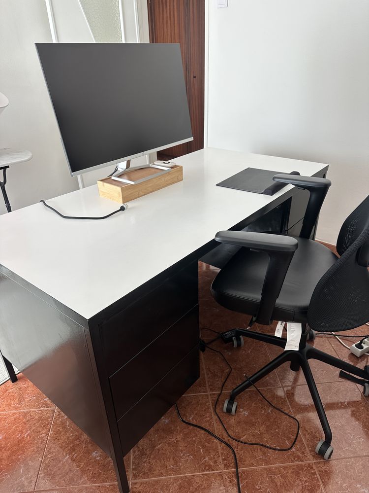 Secretaria metal com 6 gavetas