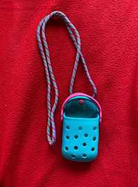 Bolsa da marca Crocs