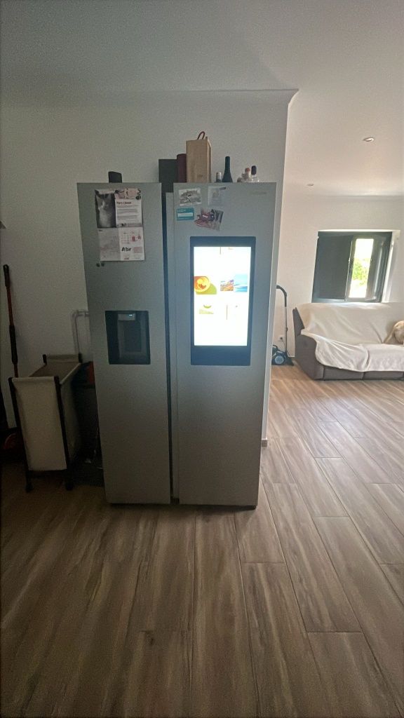 Frigorífico Americano Family Hub Samsung (No frost, 614 L, 1 78m)