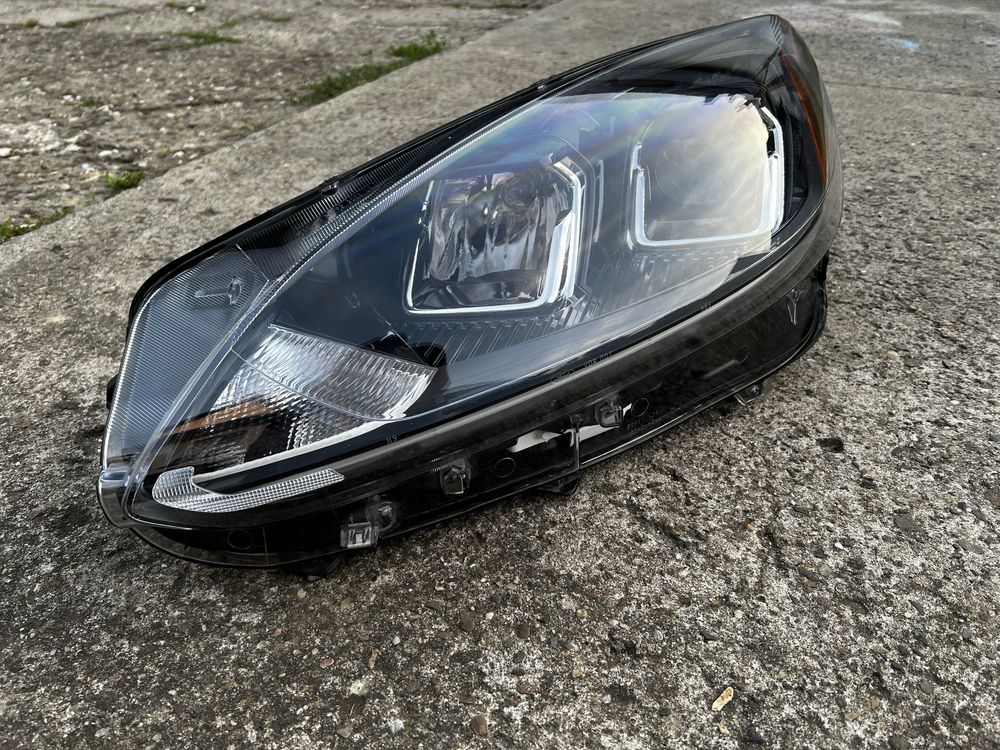 FORD KUGA MK3 ESCAPE 2020+ lampa lewa przód USA LJ6B-13W030-BH