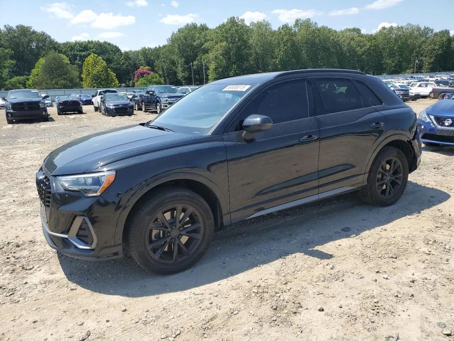 Audi Q3 Niski Przebieg,Piękny Środek,Szklany Dach Quattro S-line 45 tfsi