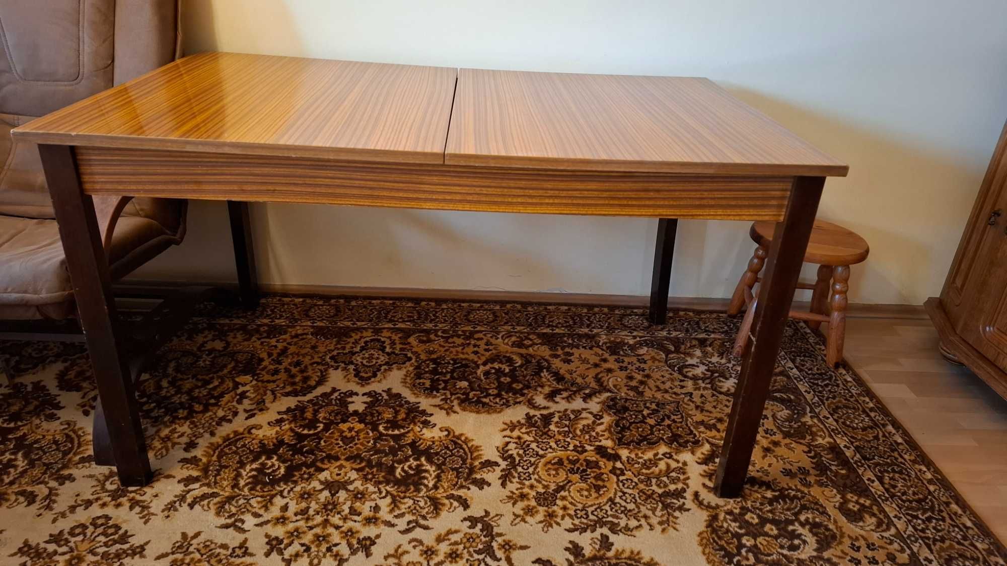 Stół rozkładany solidny