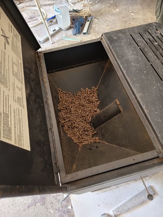 Salamandra de pellets