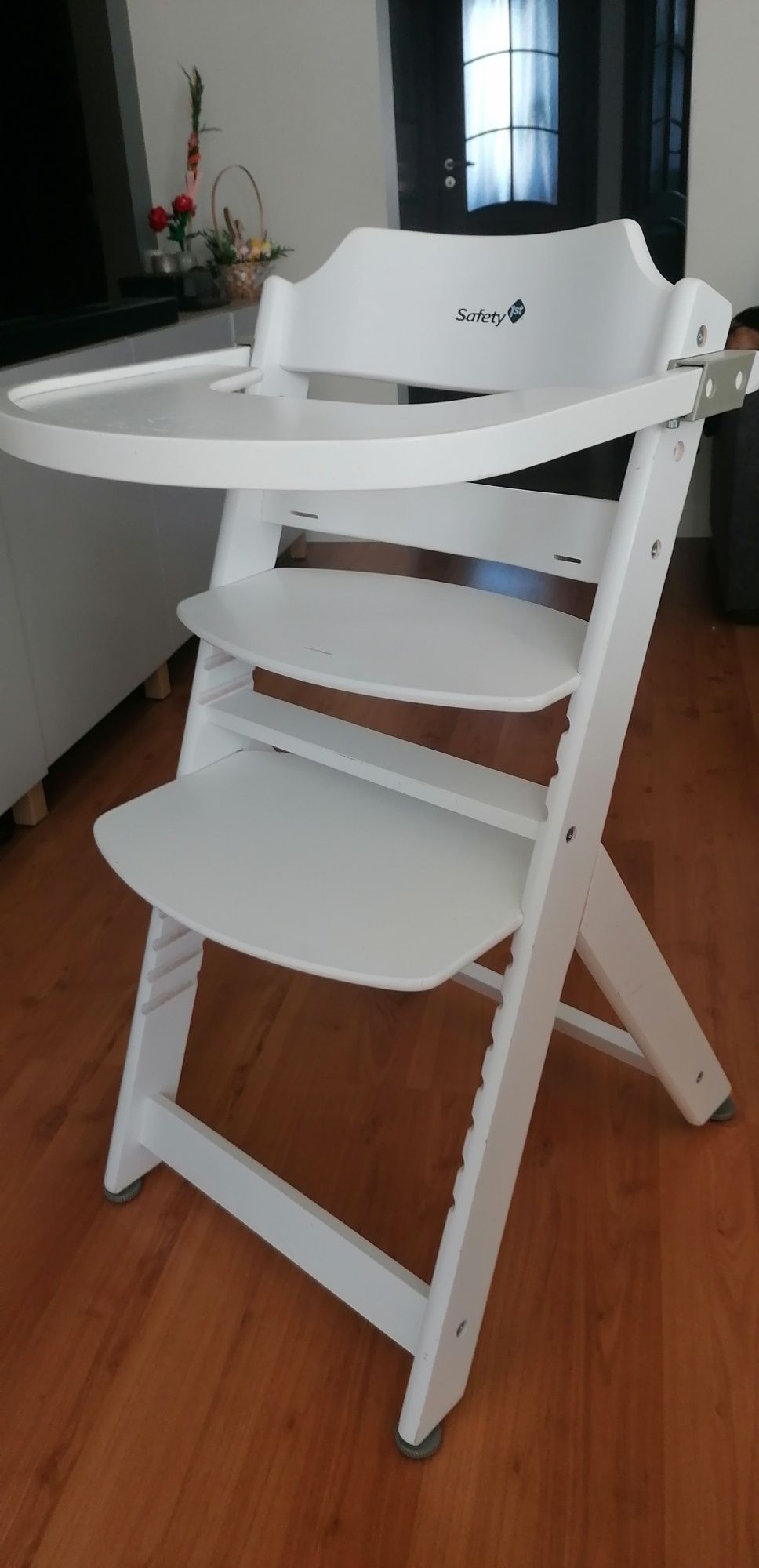Krzesełko dziecięce Safety 1st białe