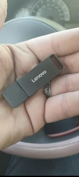 Флеш-накопичувач Lenovo 1TB