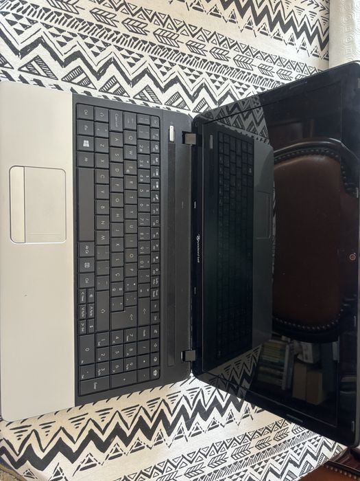 Portátil Packard Bell TE11HC